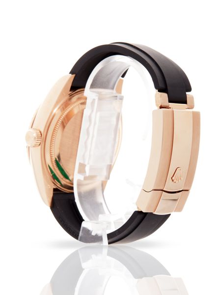 Rolex Sky-Dweller 326235